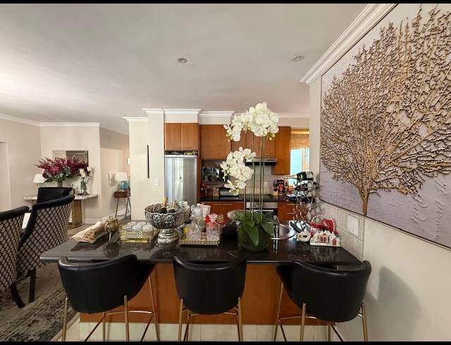 3 BEDROOM APARTMENT FOR SALE IN HYDE PARK